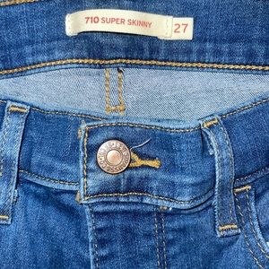 Womens Levi’s super skinny jeans